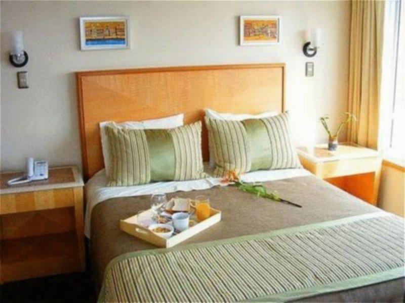 Rq Aparthotel Santiago