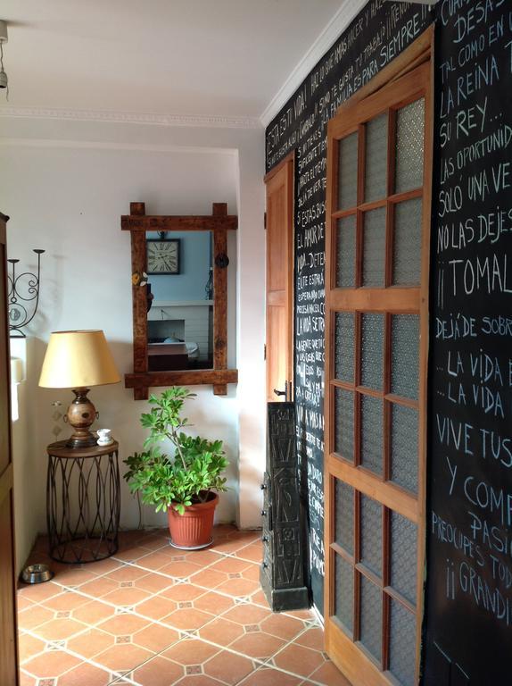 Nunoa Bohemia Bed & Breakfast *