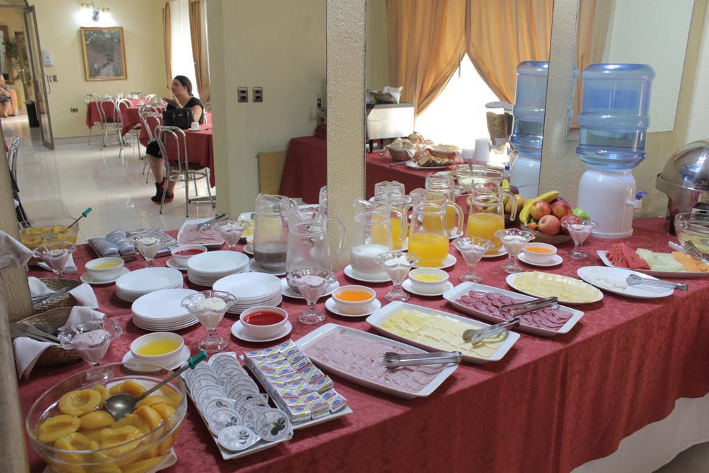 Hotel Maria Angola Santiago