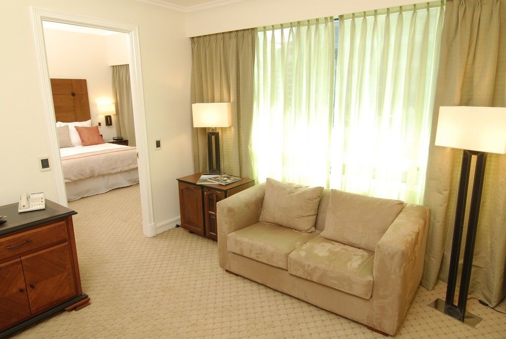 Nh Collection Plaza Hotel