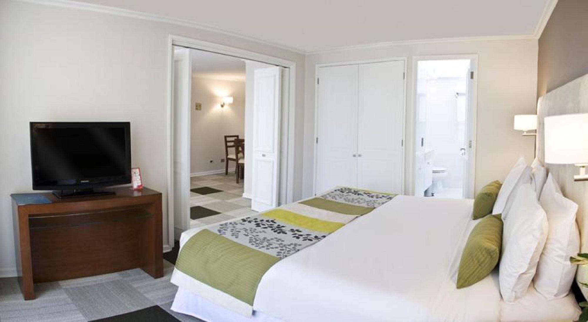 Hotel Plaza El Bosque San Sebastian 4*