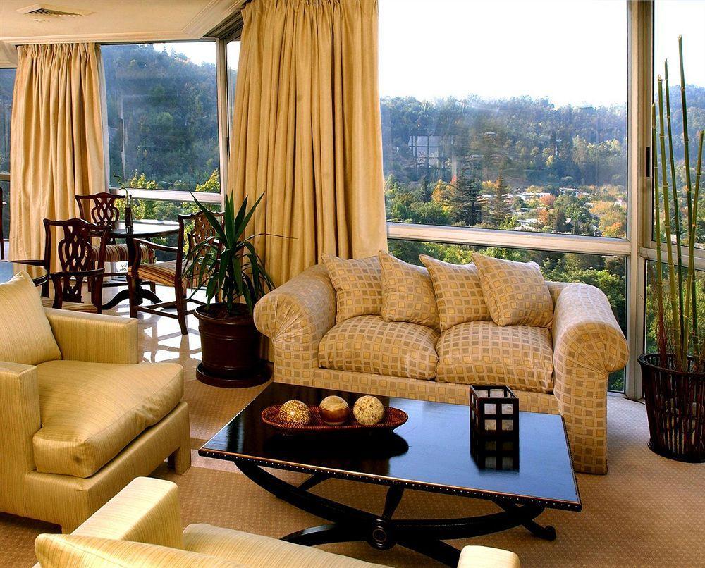 Sheraton & Convention Center Hotel