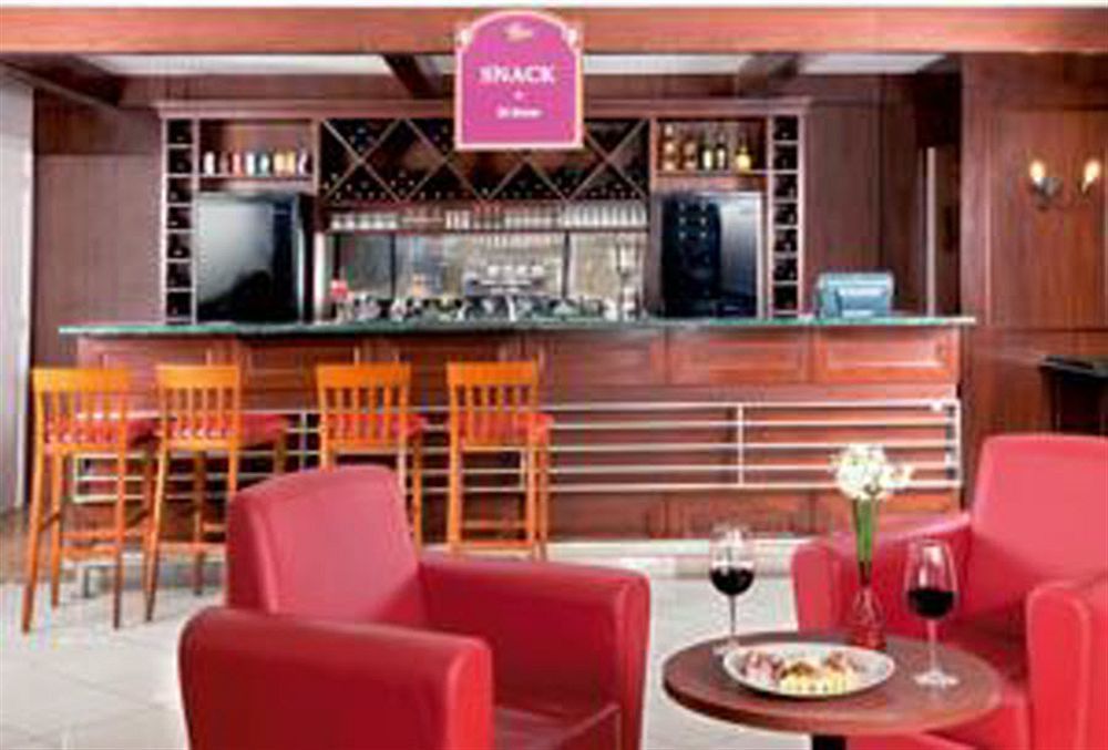 Ibis Estacion 3*