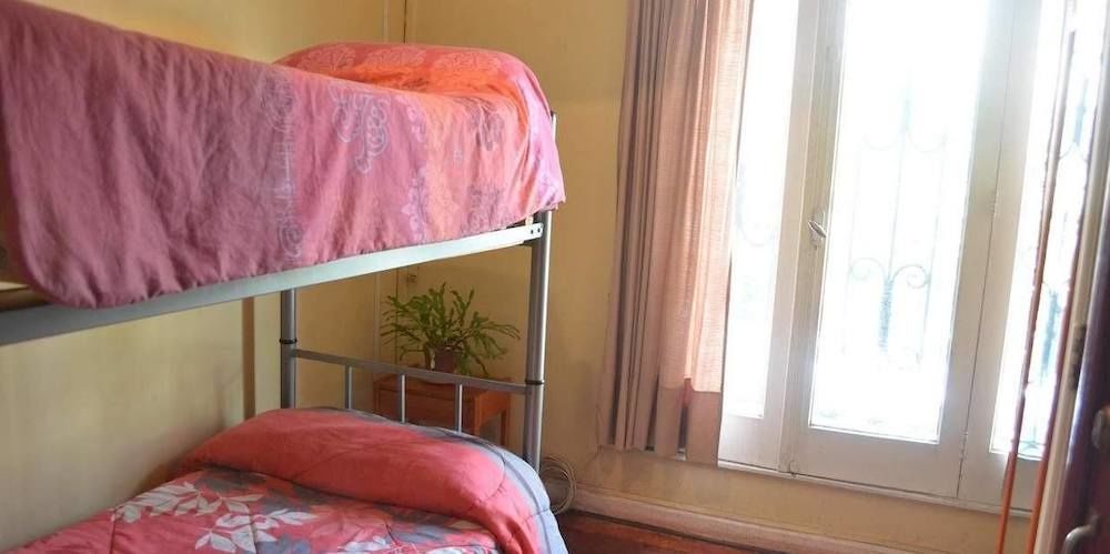 Atacama Backpackers Santiago