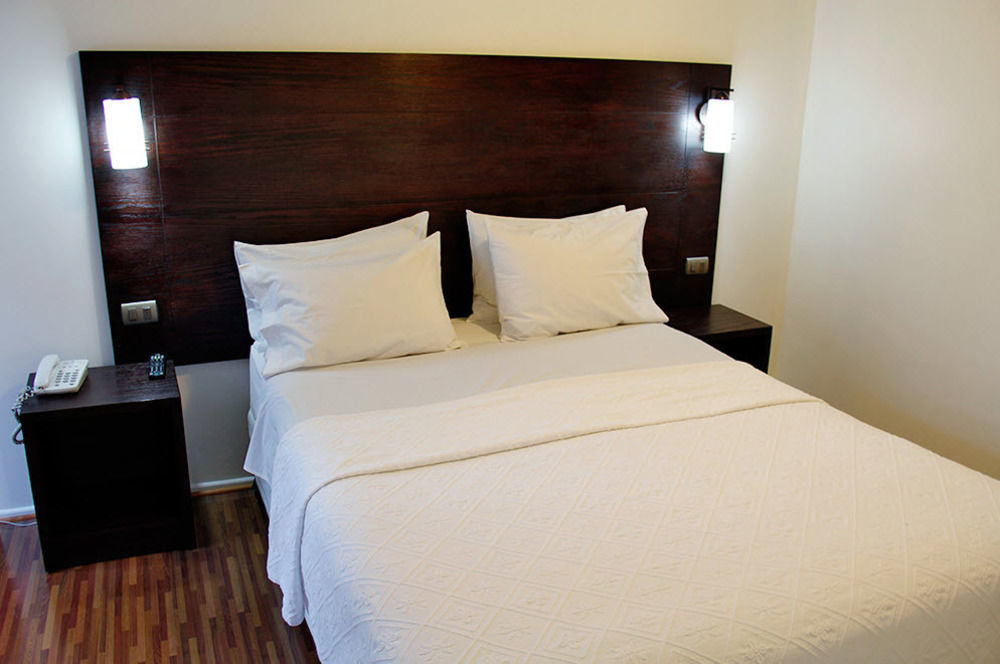 Hl Cost Hotel Santiago