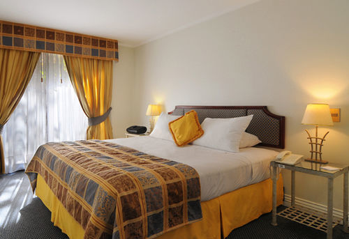 Khách sạn hẻo lánh Park Plaza 3*