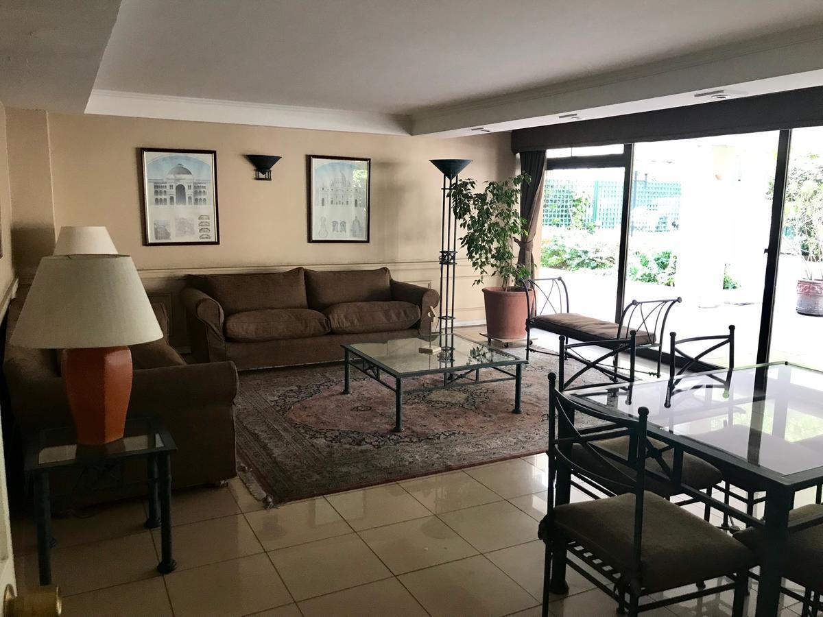 Estudio En El Golf * Santiago