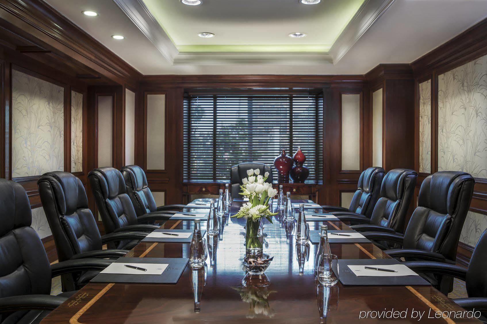 Hotel The Ritz-carlton, 5*