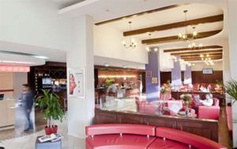 Hotel Ibis Estacion 3*