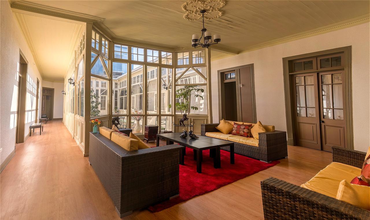 Khách sạn Sierra Bella Santiago