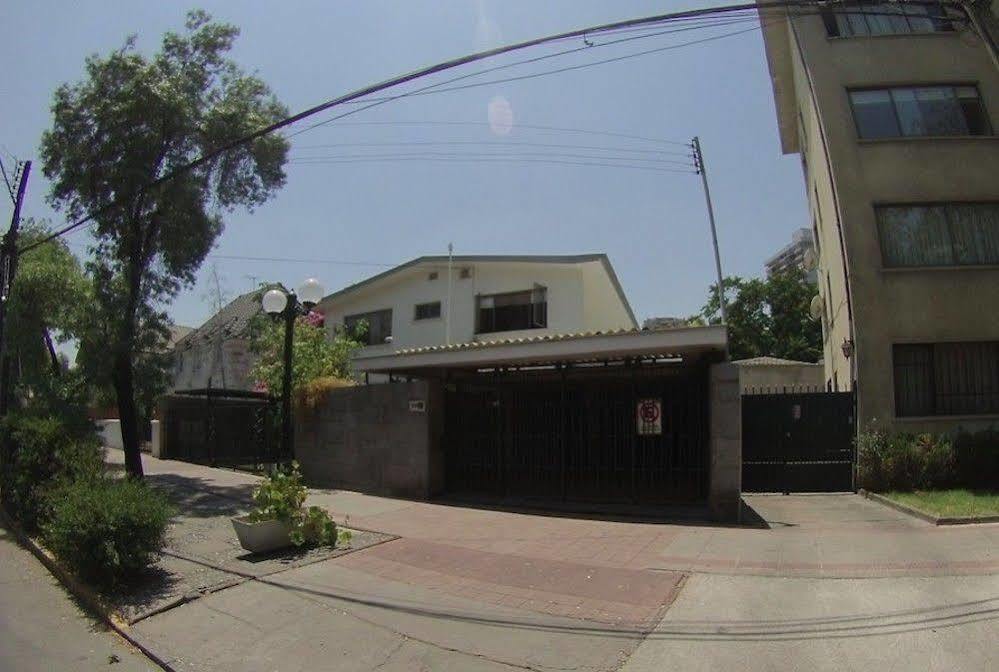 Acomodação com café da manhã  Bed & Breakfast Blumen Haus 2*