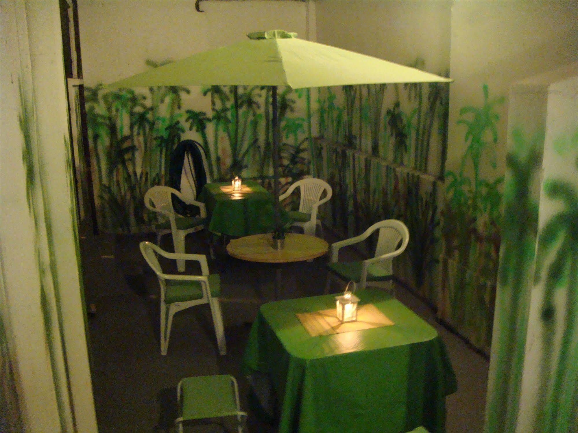 Traveller's Place Hostel Santiago