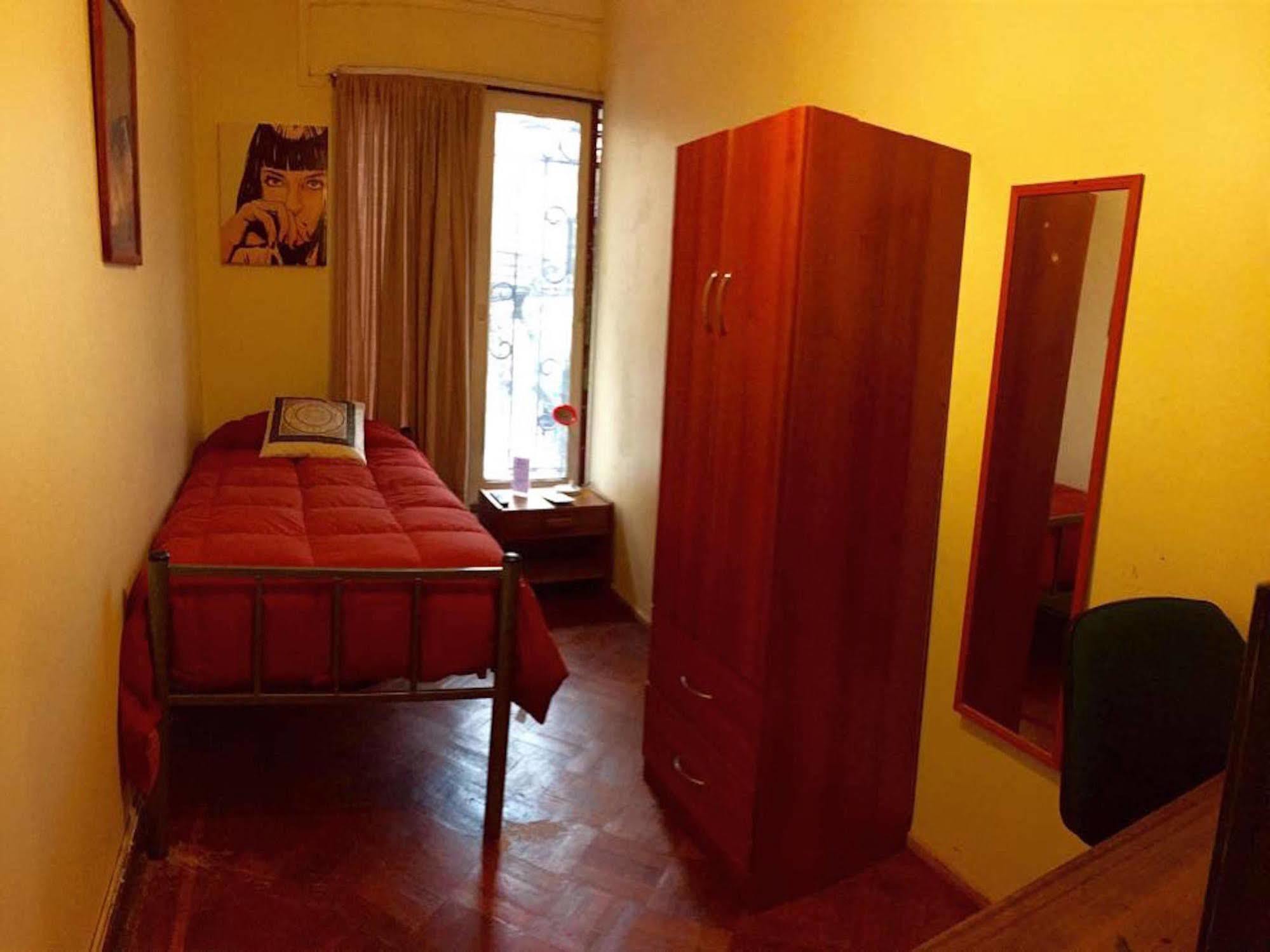 Atacama Backpackers Albergue Santiago