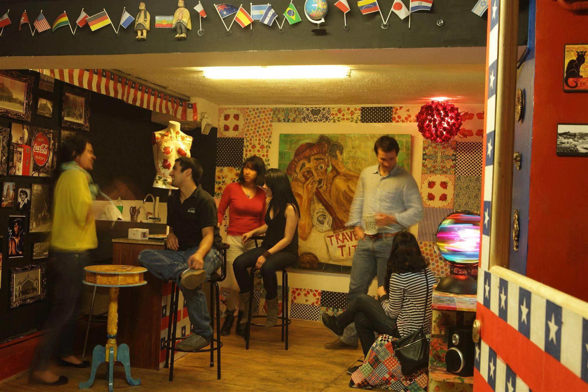 De La Barra Hostel
