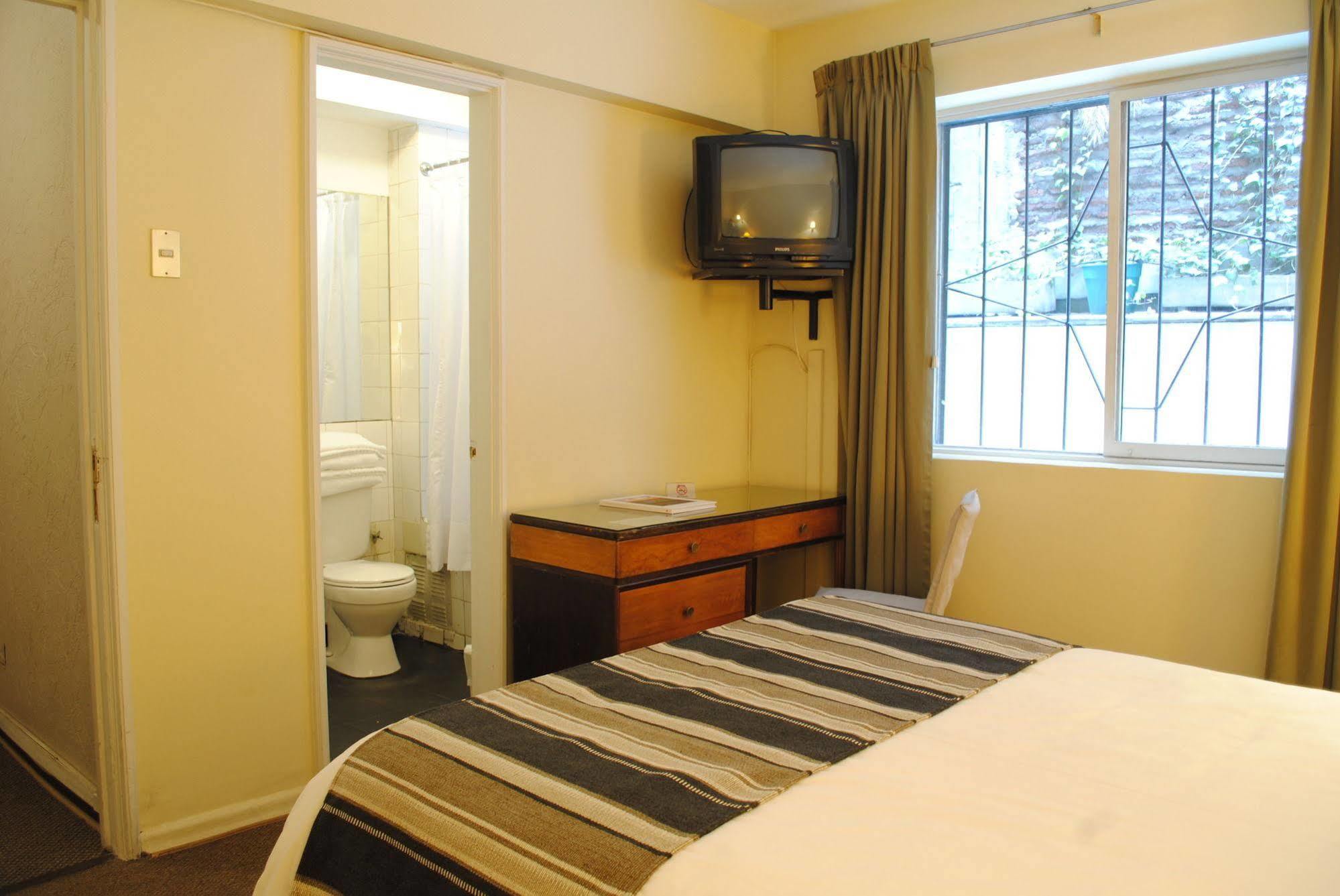 Carlton House Hotel Santiago