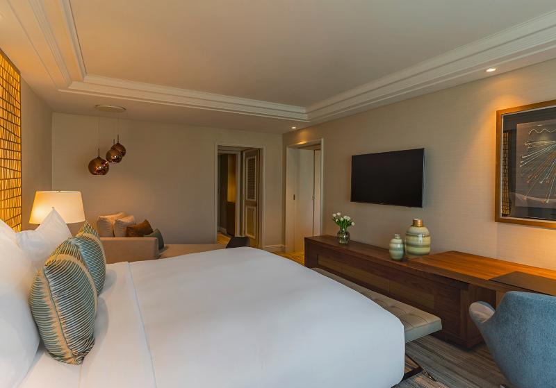 The Ritz-carlton, Santiago