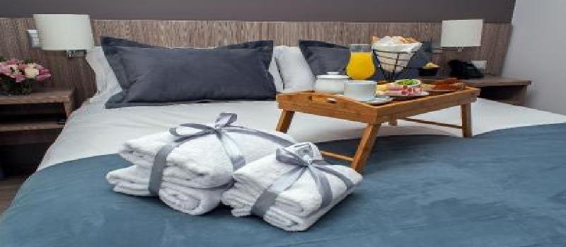 Hotel Capital Bellet Santiago