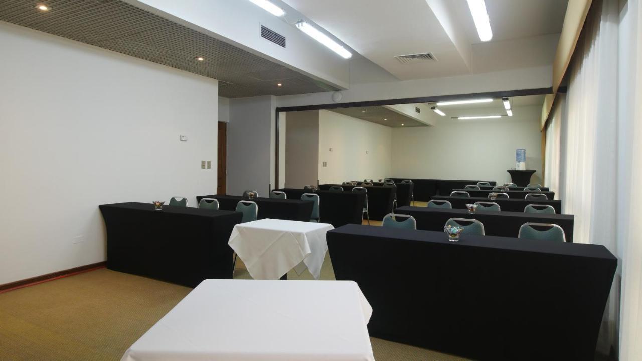Hotel Diego De Almagro Centro 4*