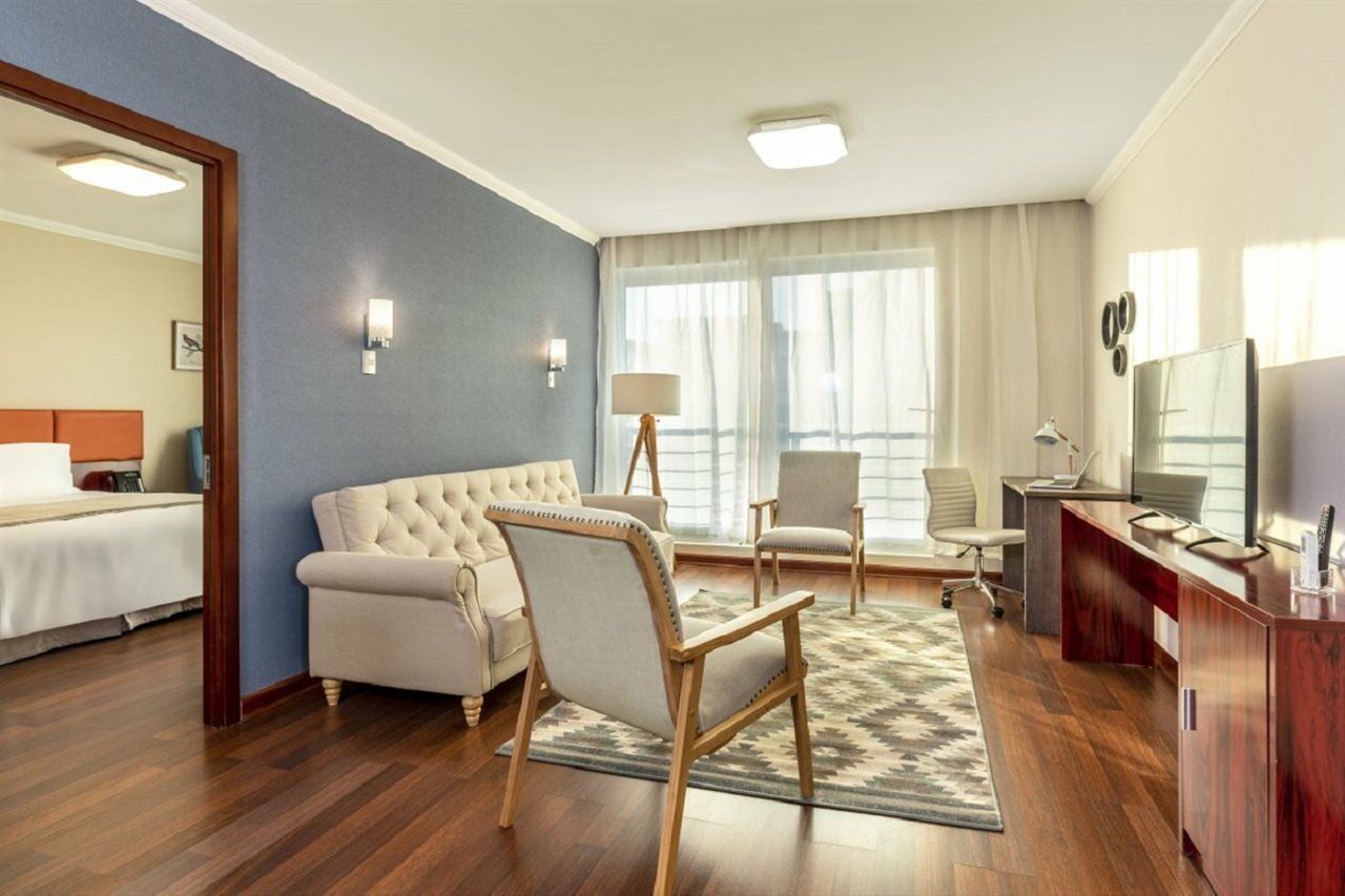 Nobile Estacion Hotel 4*