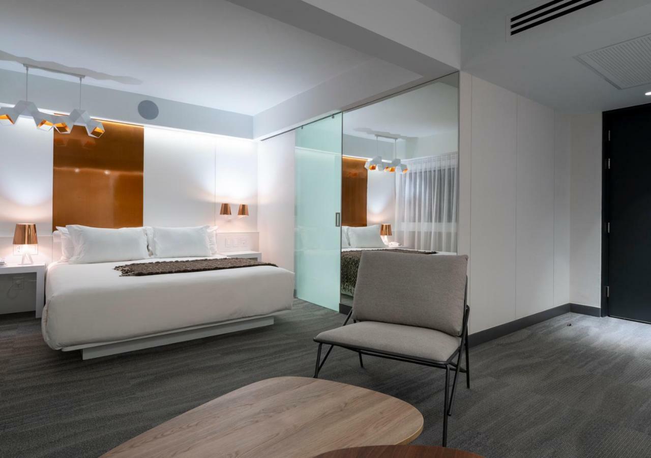 Hotel 45 By Director Santiago