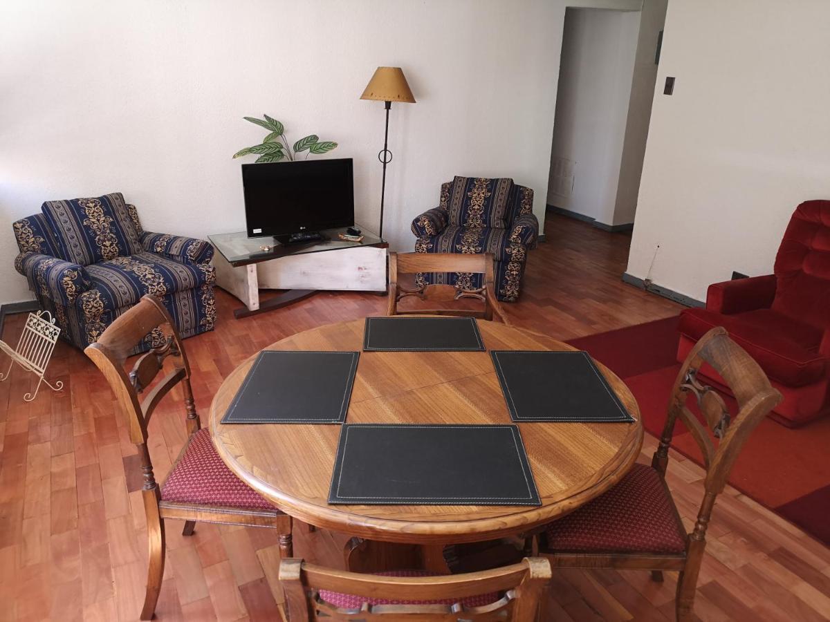 Km0 - Historical City Center Apartment *