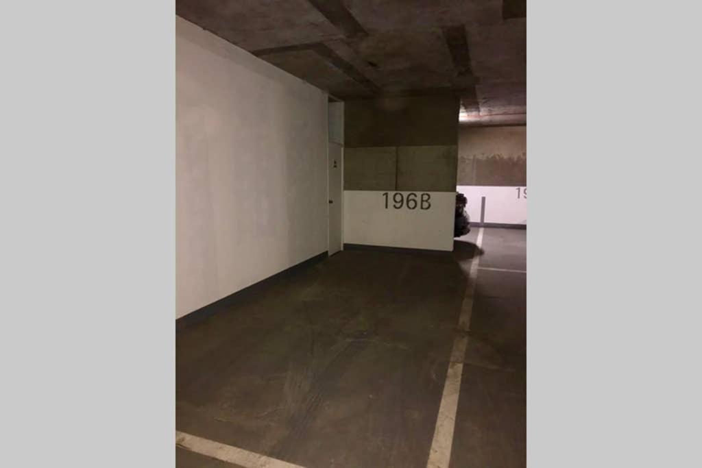 Agradable Depto. Mirando A Clinica Condes Căn hộ
