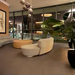 Luxury apartment, piso 34, distrito de lujo.