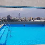 Familiar En El Centro De Santiago 16 B