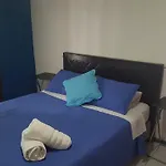 Hotel Aka