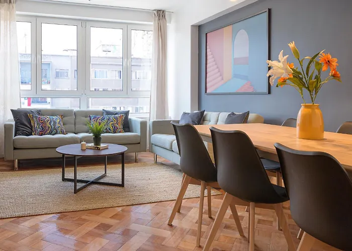 Spacious Touristic Apartment