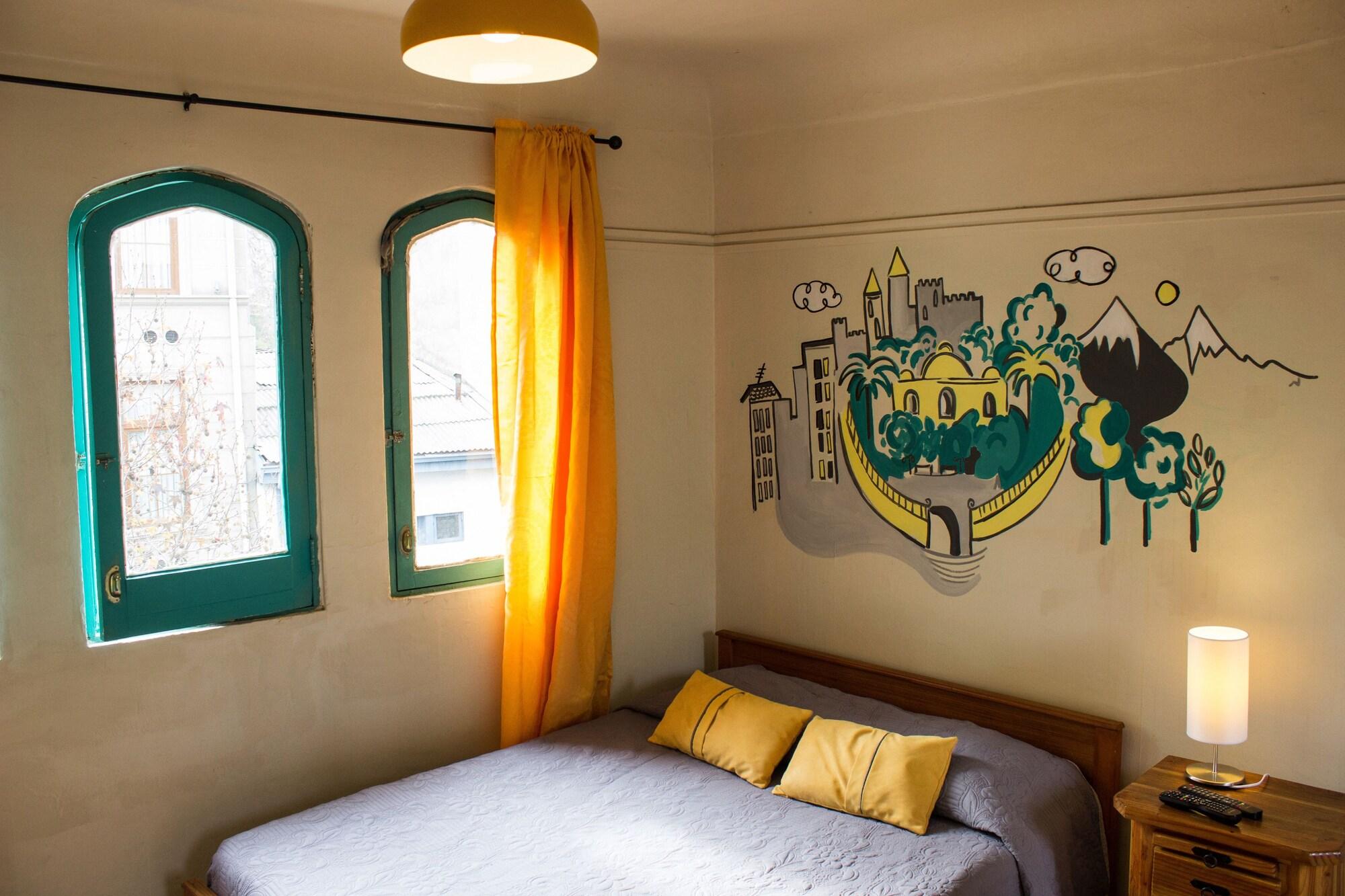 Hostel Forestal Santiago