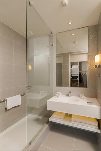 Hotel Courtyard By Marriott Condes