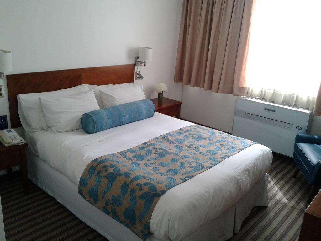 Panamericana Providencia 4* Santiago