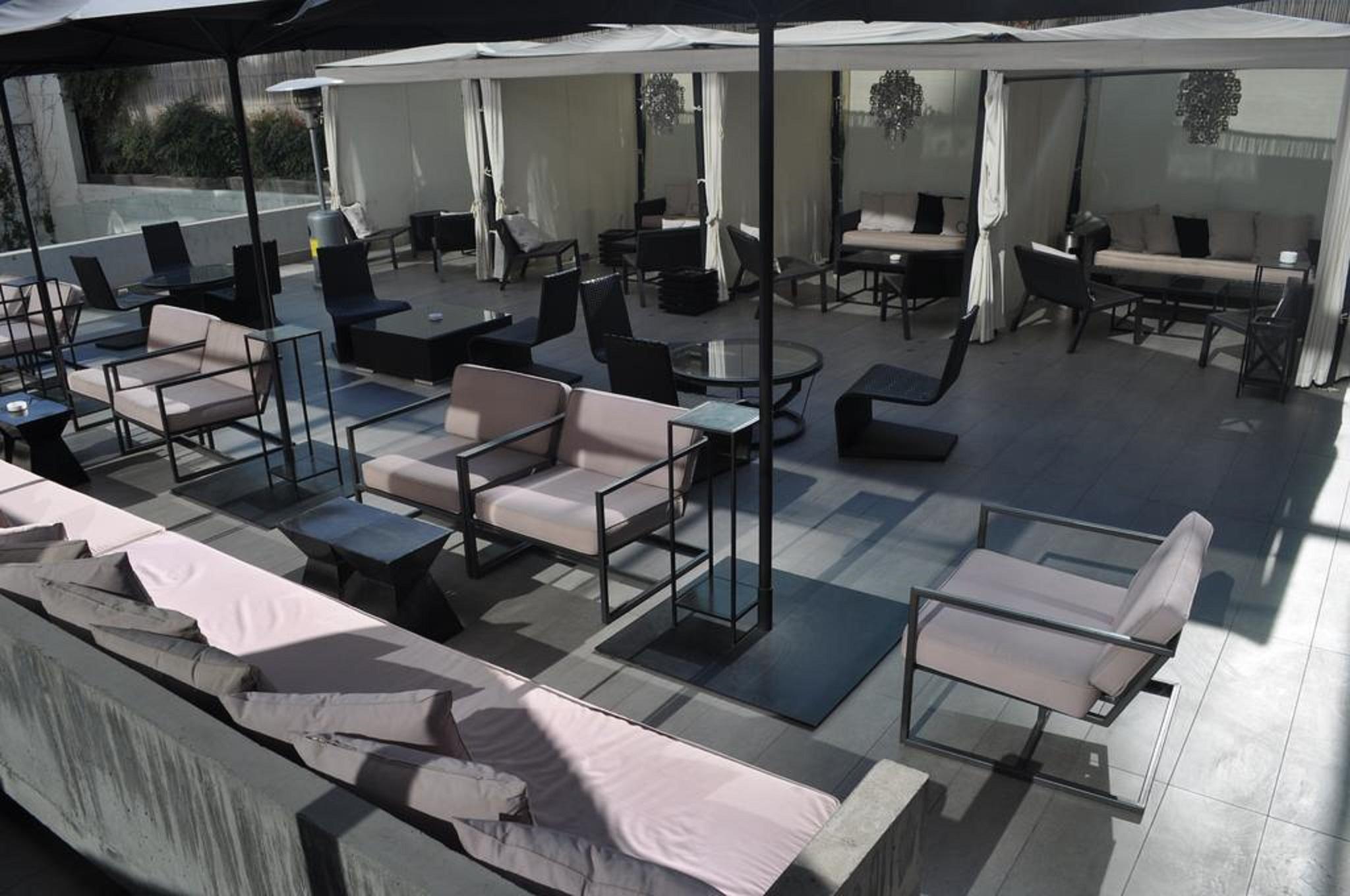 Wyndham Pettra Khách sạn