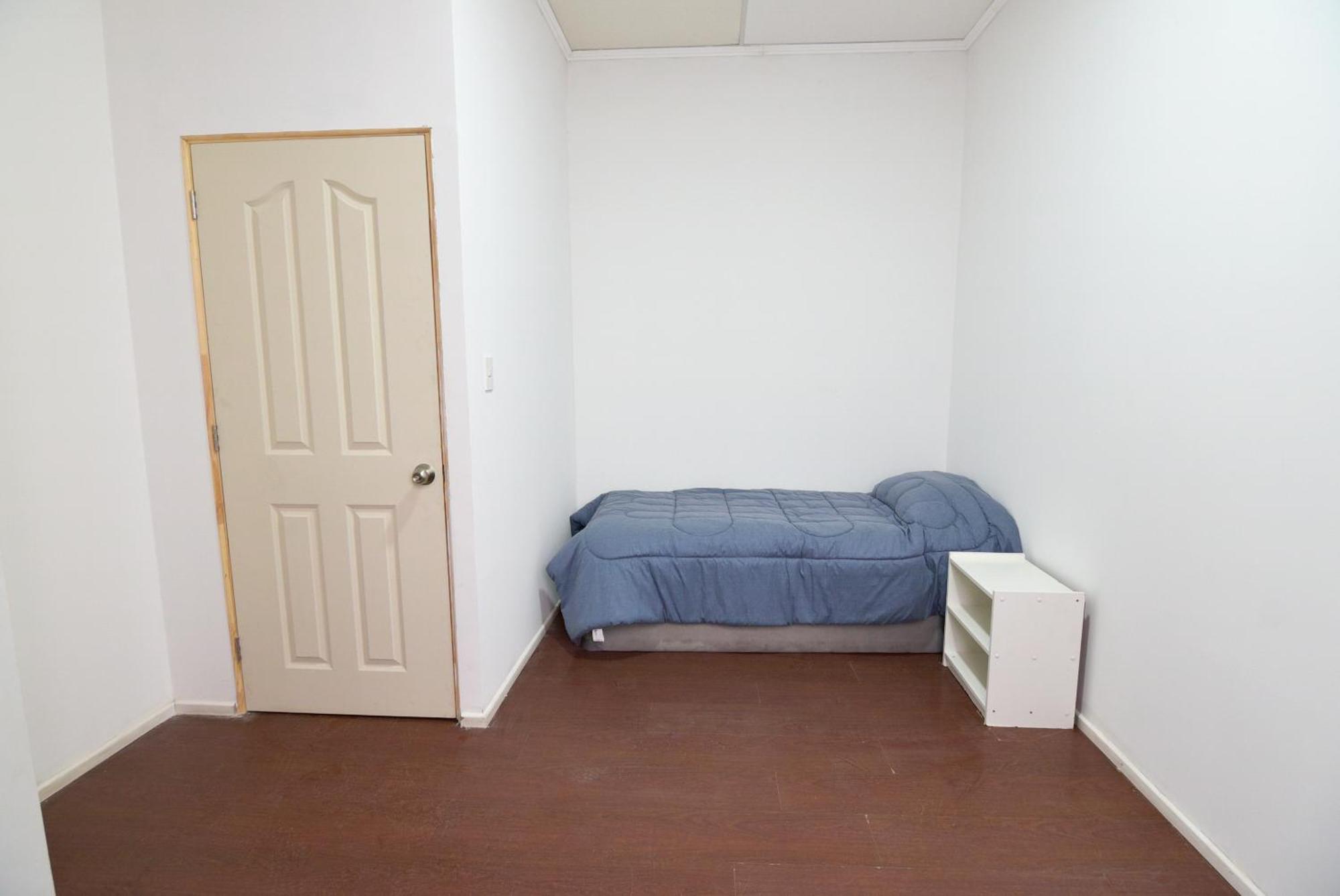 Habitacion Amoblada Providencia - Metro Salvador Homestay *