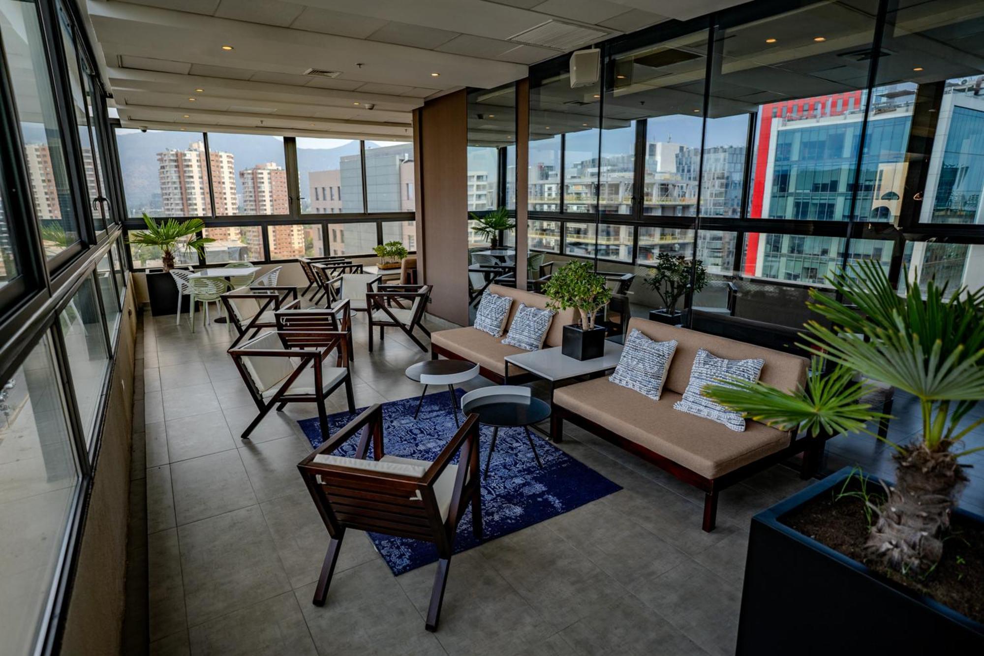 Hampton By Hilton Condes