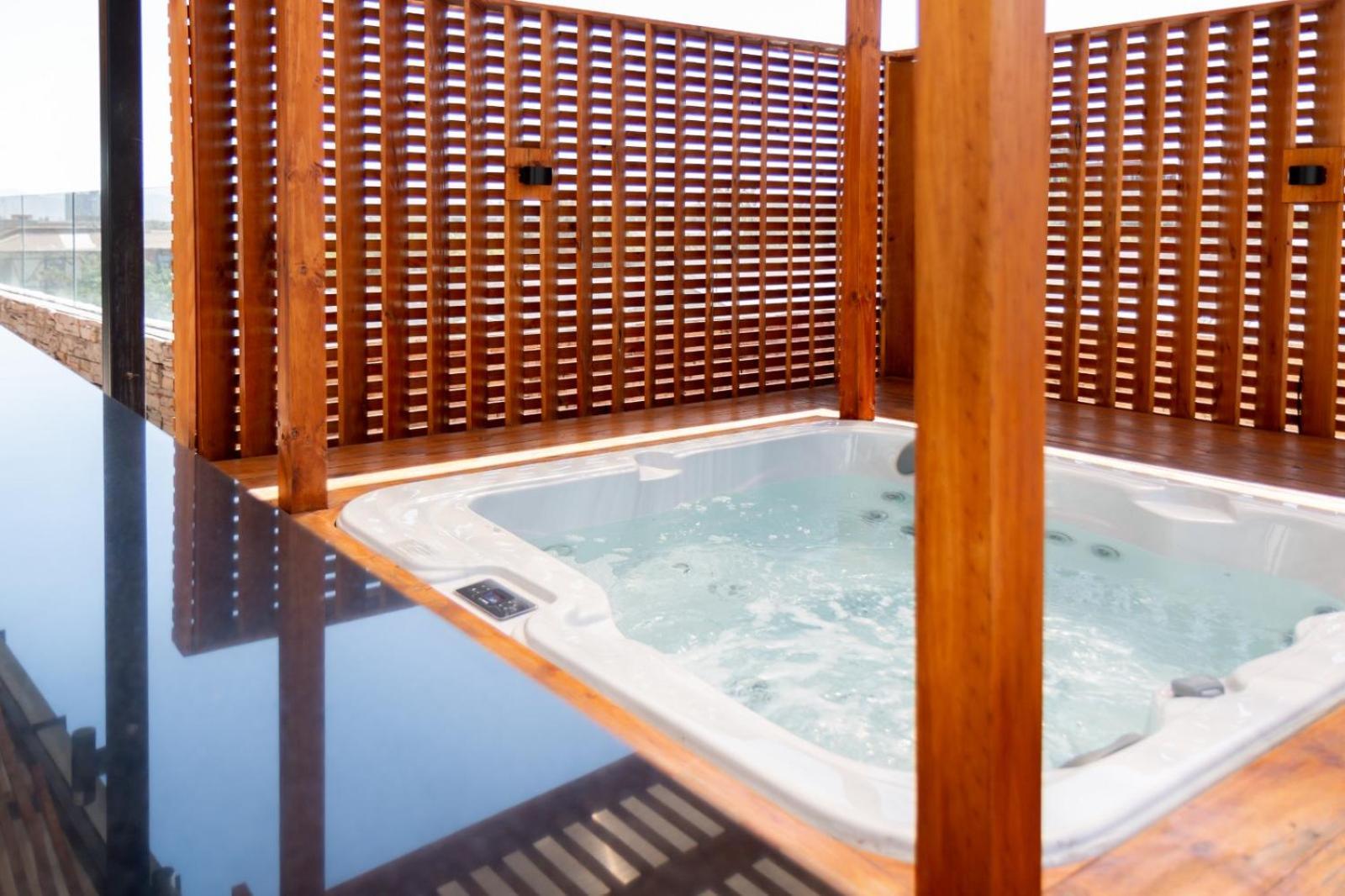 Hw High Wellness Hotel