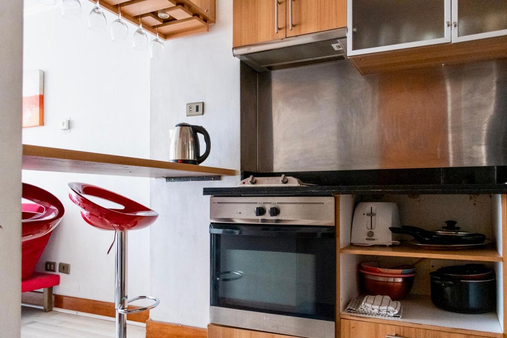 Confortable Departamento A Pasos De Escuela Militar 1 Dormitorio + 1 Persona Extra Apartamento Santiago de Chile