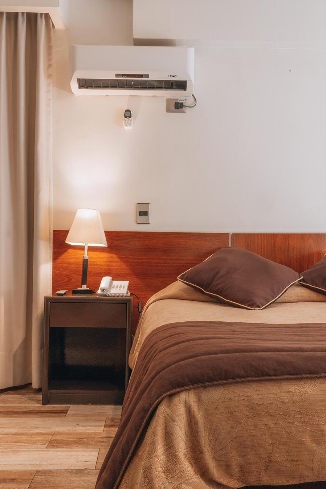 Hotel Diego De Velazquez 3*