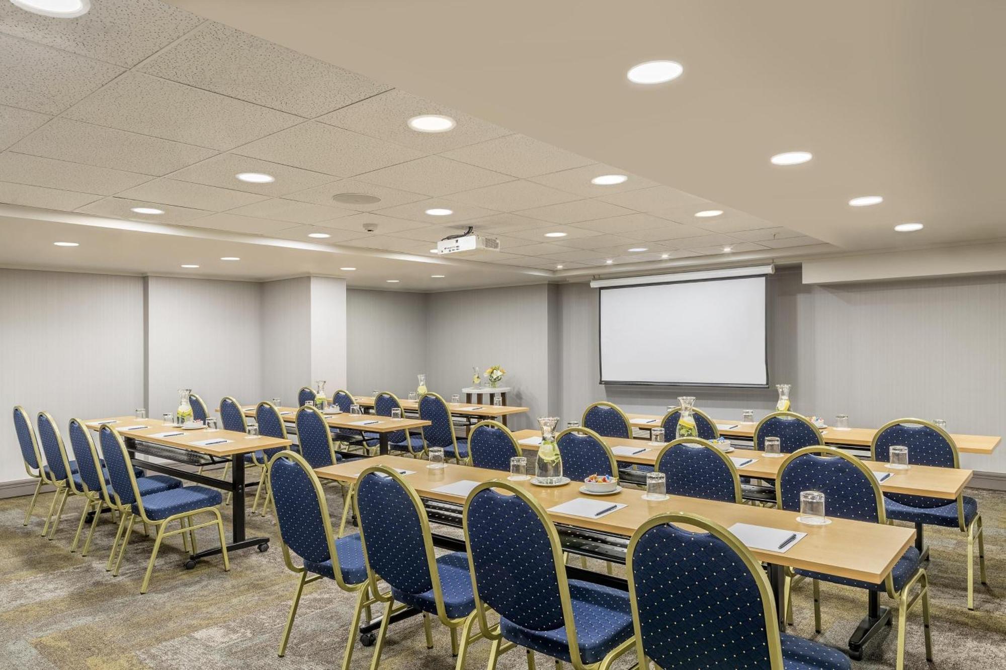 Four Points By Sheraton Hotel