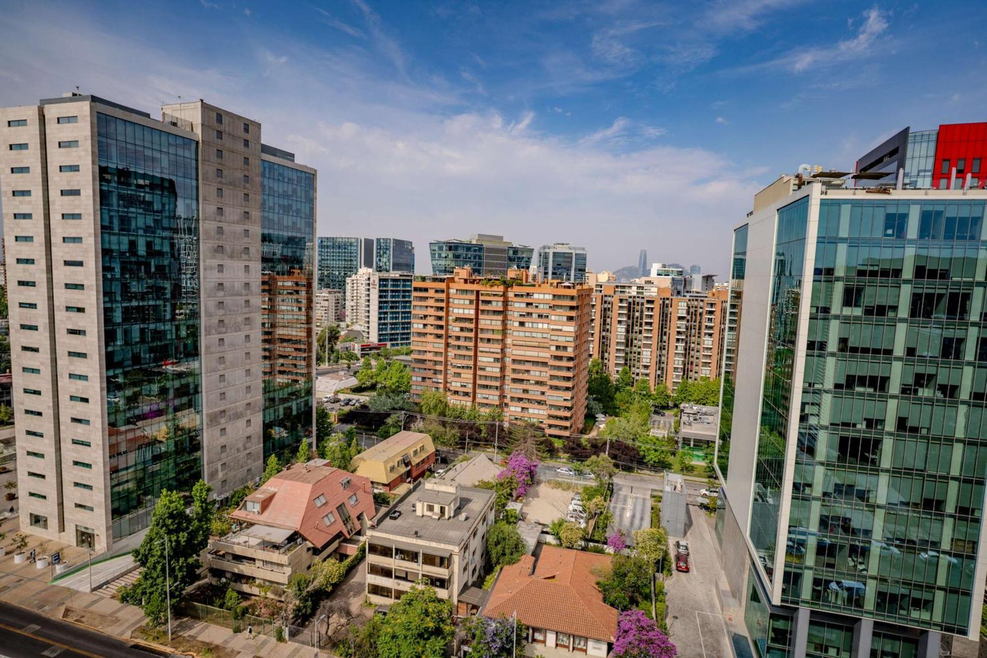 Hampton By Hilton Condes Hotel Santiago de Chile
