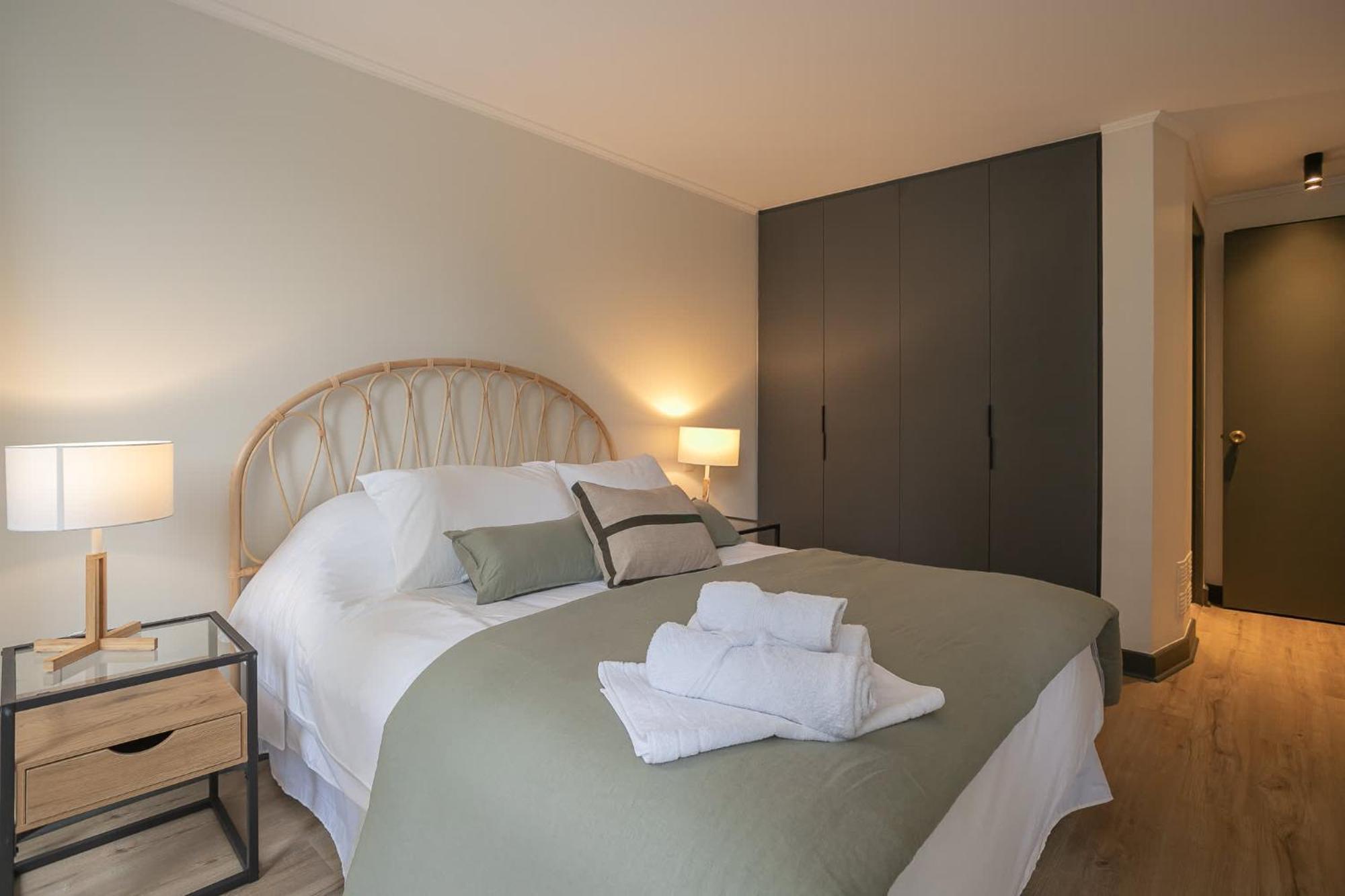 2bd2br In The Area Of
