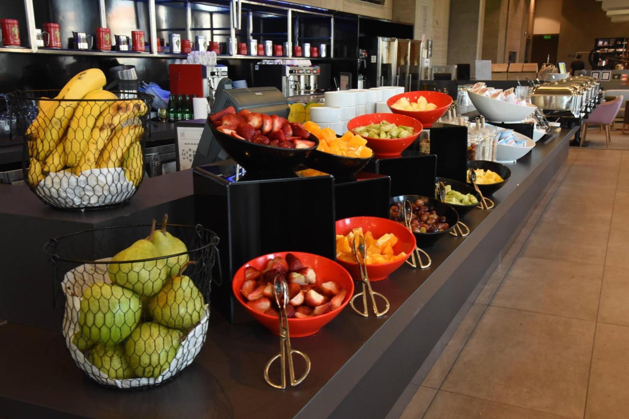 Hotel Courtyard By Marriott Condes