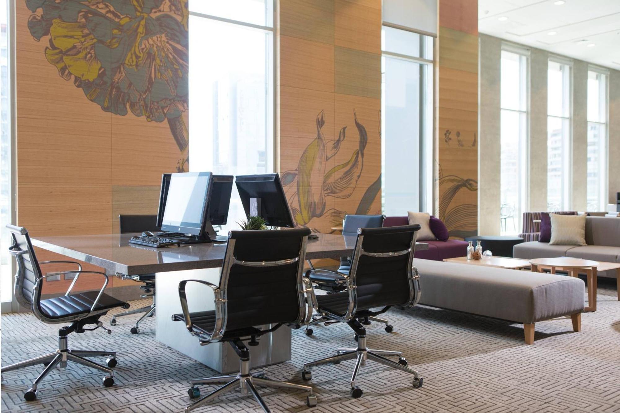 Courtyard By Marriott Condes Hotel 4*