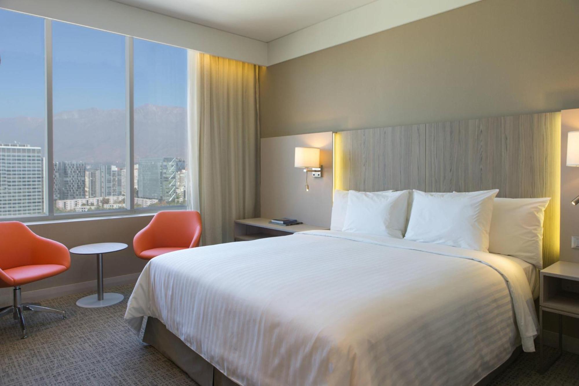 Hotel Courtyard By Marriott Condes Santiago de Chile