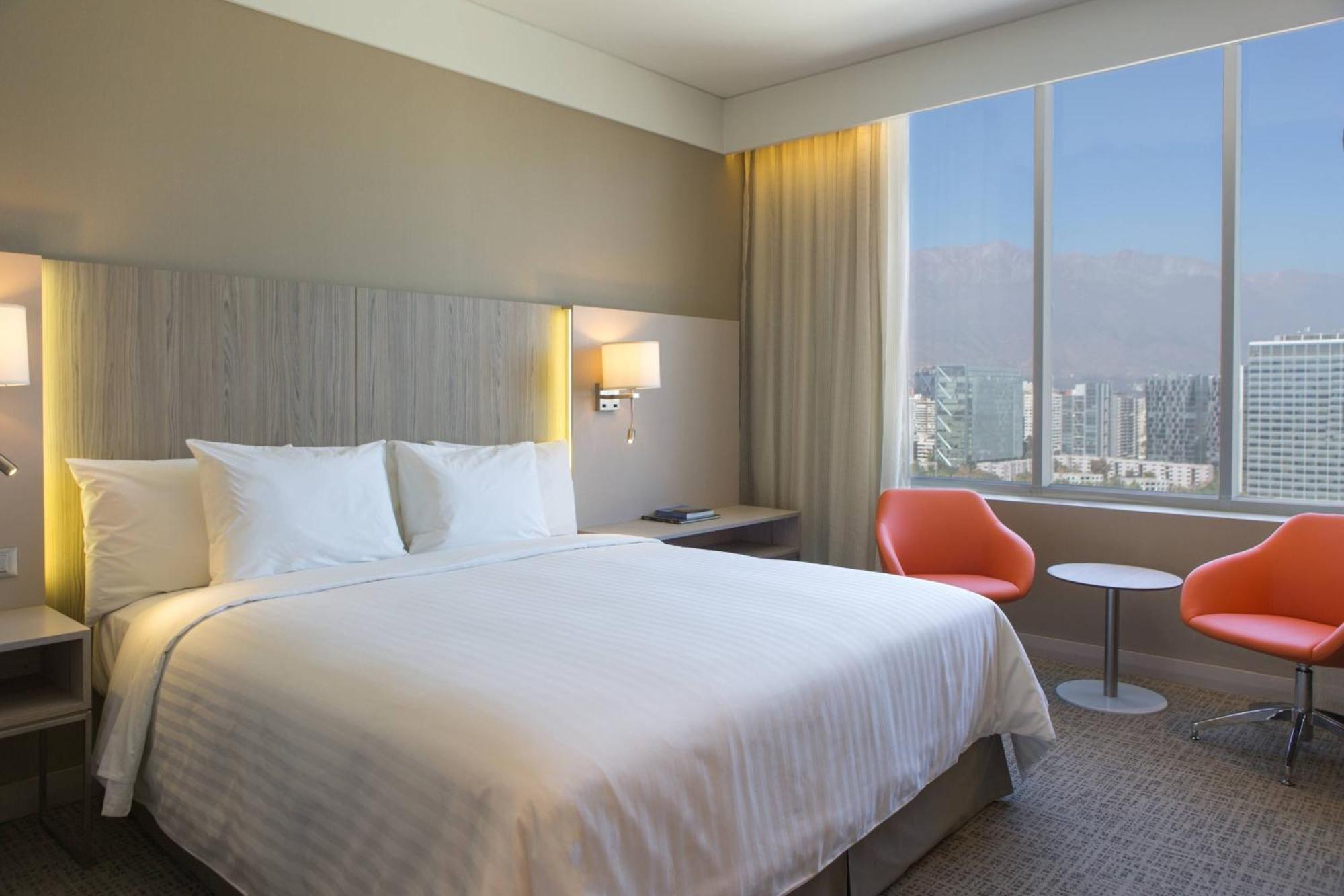 Courtyard By Marriott Condes 4* Santiago de Chile