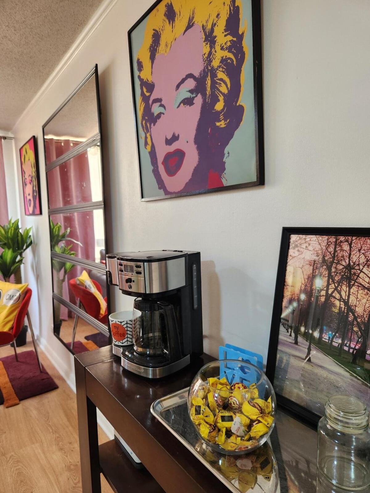 Dpto Tematico Al Estilo Popart En El Centro 5pers Santiago