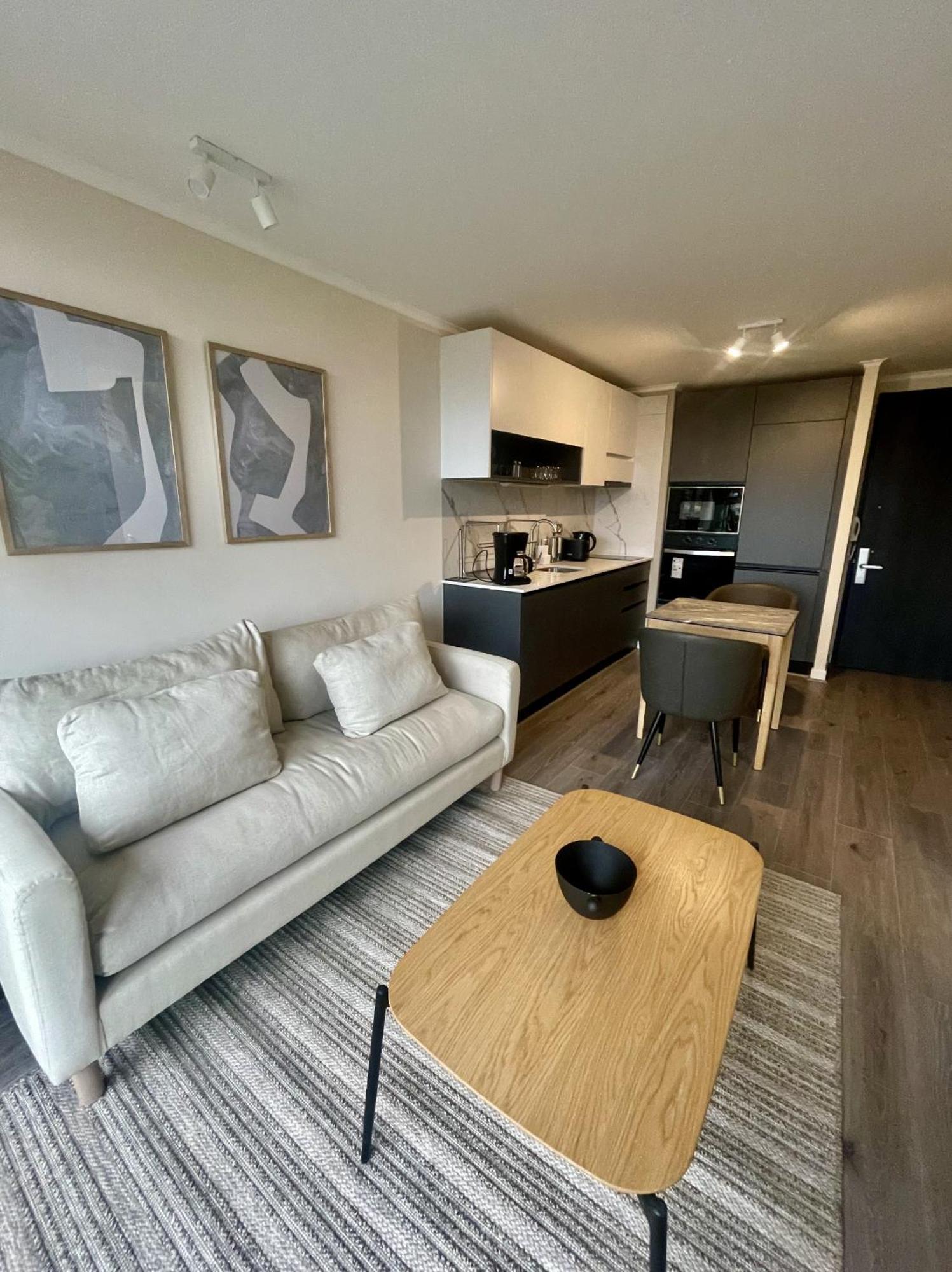 Apartamento Nuevo Y Moderno En Nunoa - Metro Irarrazaval
