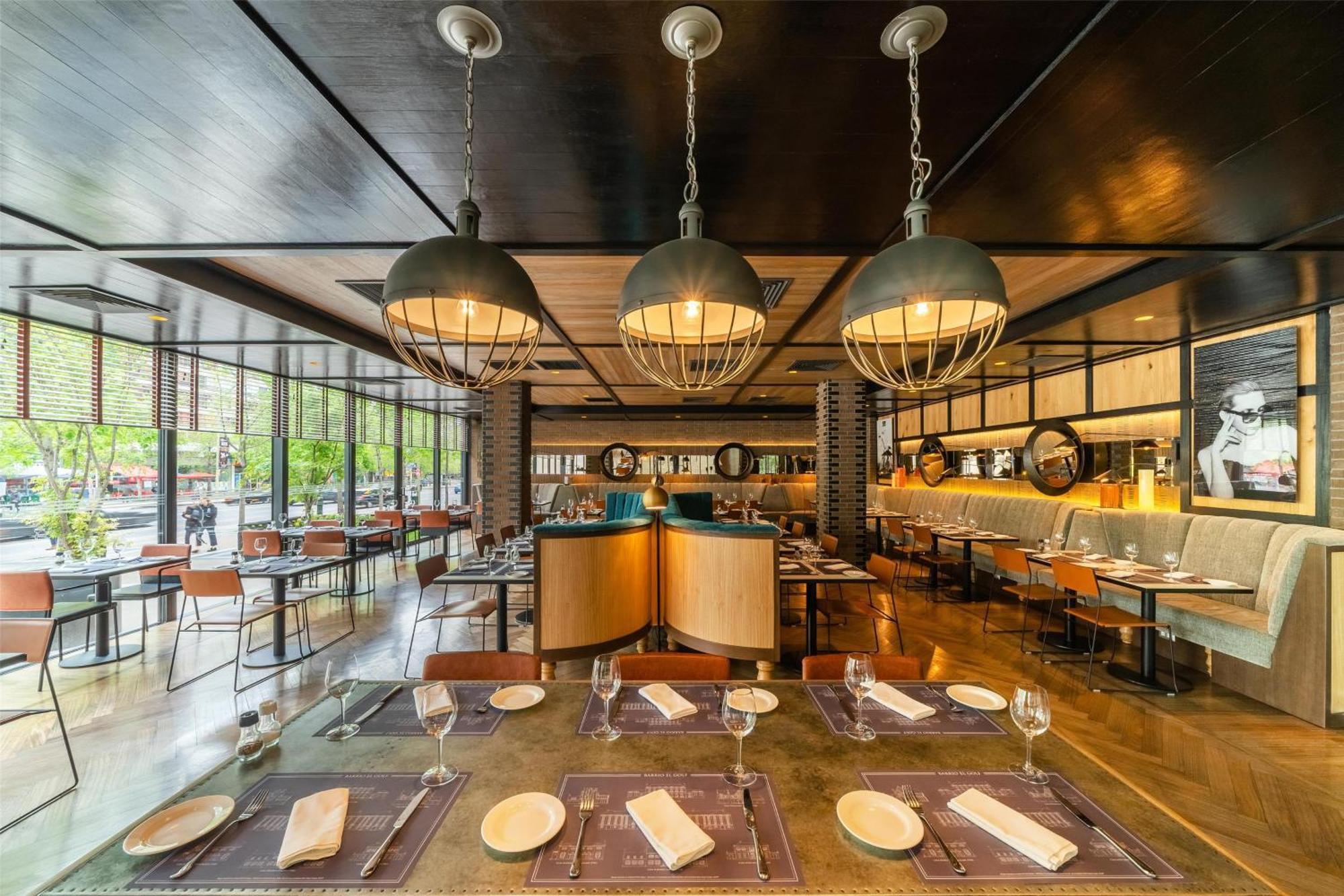 Hyatt Centric Condes Khách sạn 5*