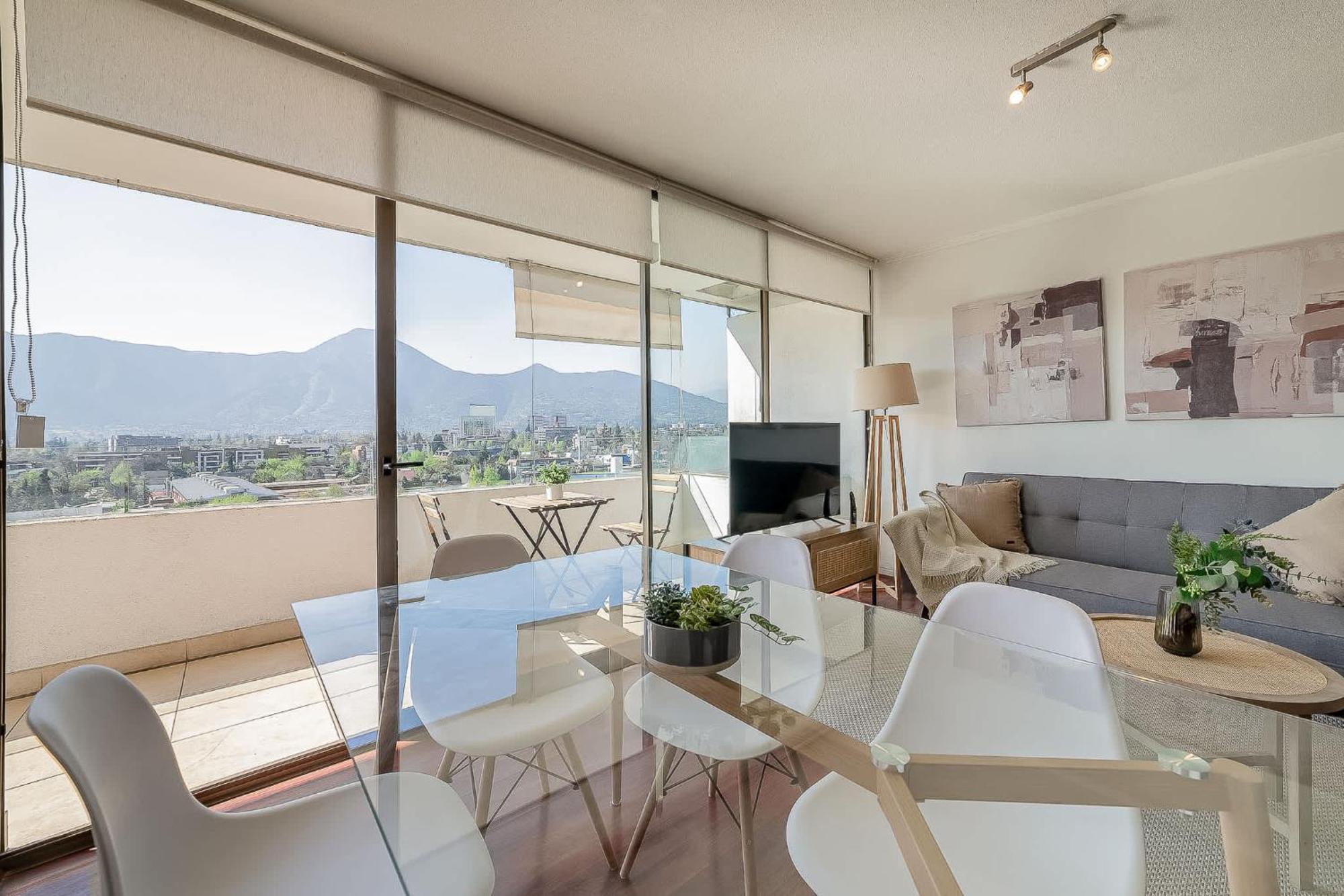 Stylish 2br In Condes Walk To Mall & Park